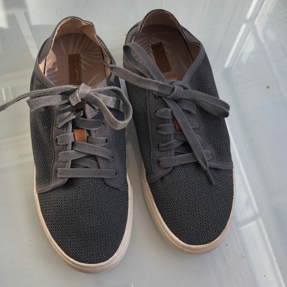 Olukai Pehuea Li Sneakers 7.5